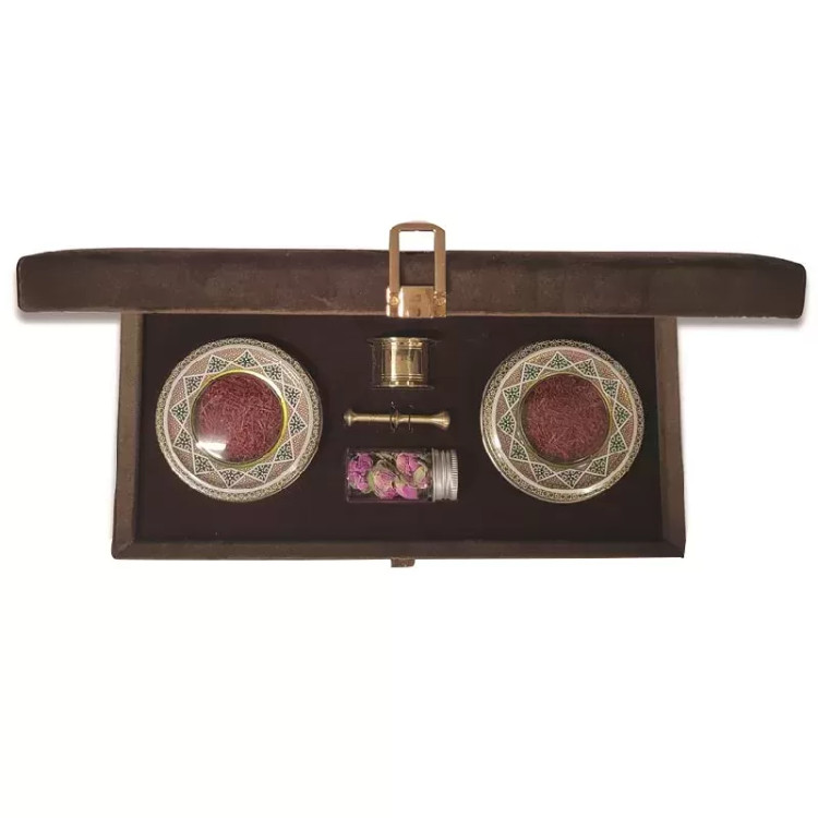 پکیج لوکس اطلس حاوی دو مثقال زعفران سوپر نگین صادراتی و 10گرم گل محمدی همراه با هاون | پکیجینگ لوکس ویژه ادارات